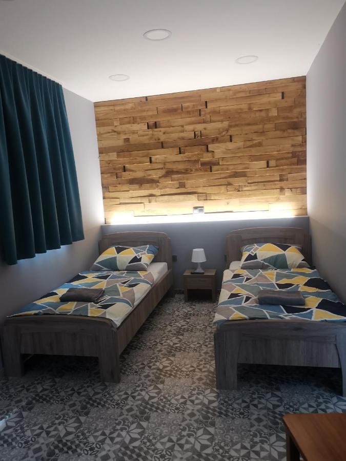 Appartamento Podlovics Tanya Panzio Kemecse Esterno foto