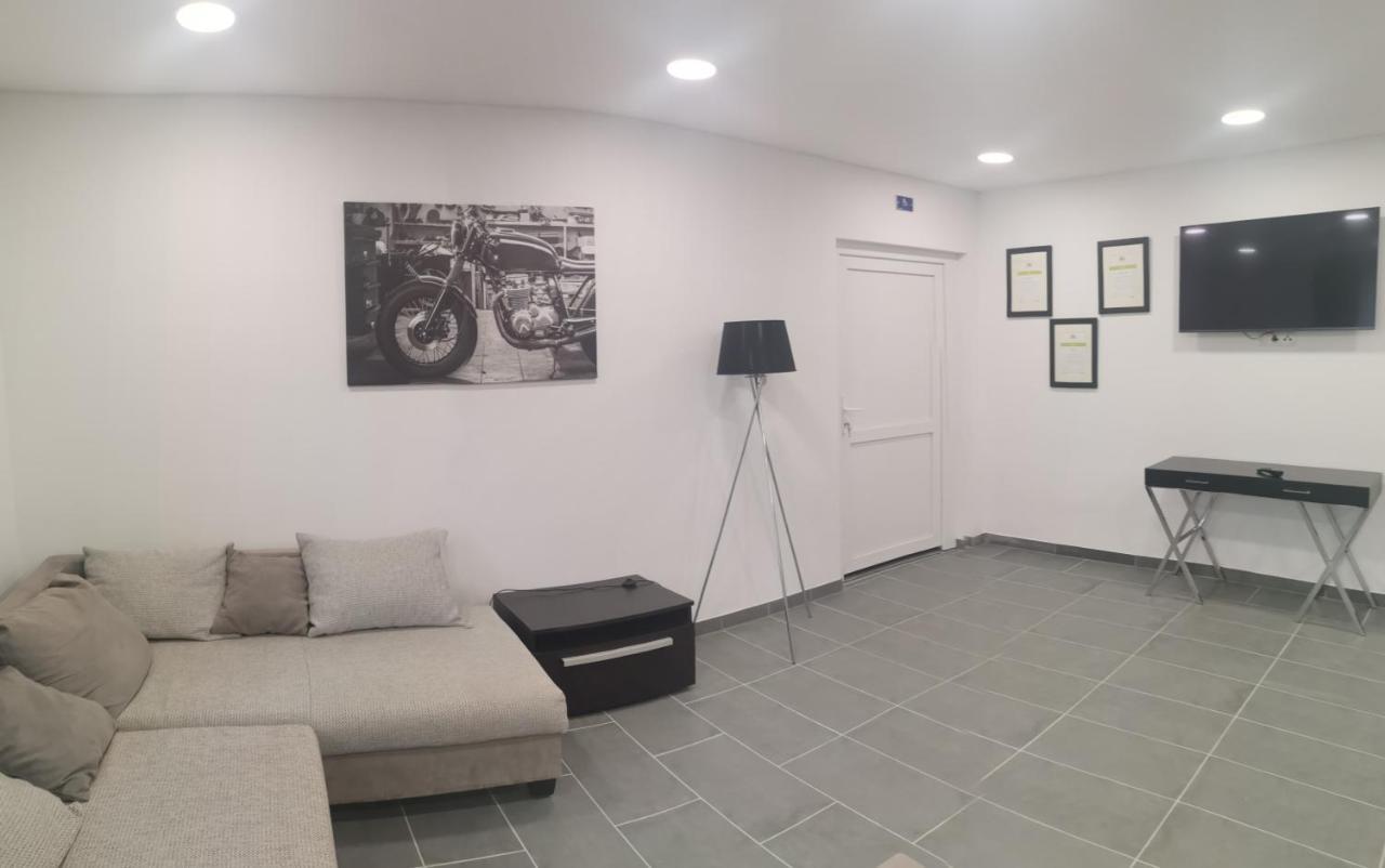 Appartamento Podlovics Tanya Panzio Kemecse Esterno foto