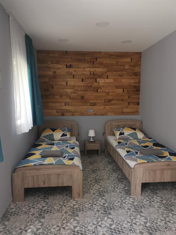 Appartamento Podlovics Tanya Panzio Kemecse Esterno foto
